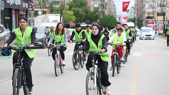 Sağlık için pedal çevirdiler