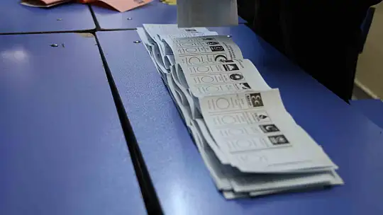 Sandıklar açıldı, sayıma geçildi