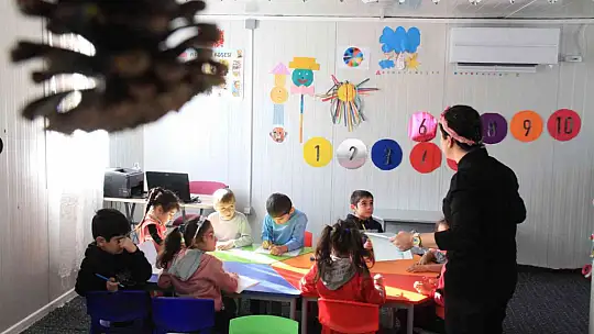 Savaşın çocukları, eğitimlerini Elazığ'da sürdürüyor