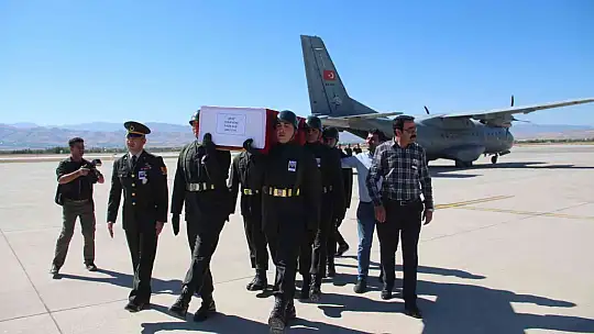 Şehit Ataş'ın naaşı memleketi Elazığ'a getirildi