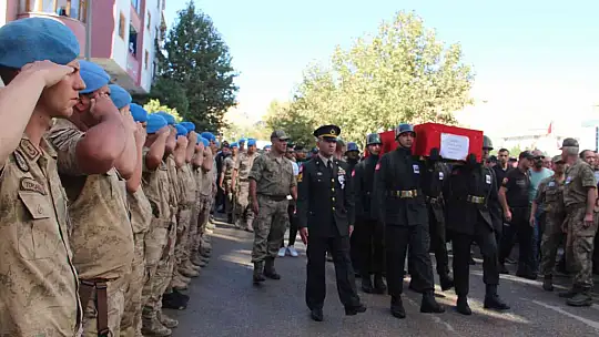 Şehit Ataş, son yolculuğuna uğurlandı