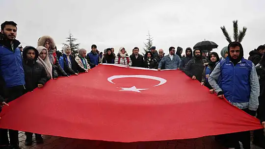 Şehit polis Fethi Sekin kabri başında anıldı