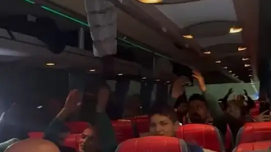 Şoför rahatsızlanınca koltuğa kulüp başkanı geçti