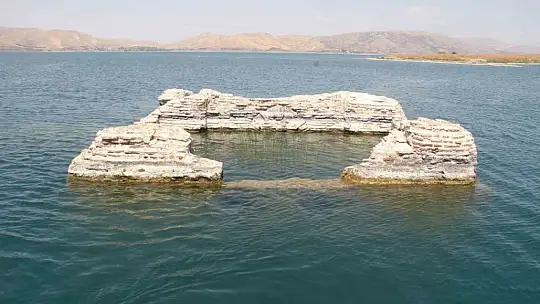 Sular yükseldi, Batık Şehir görünmez hale geldi