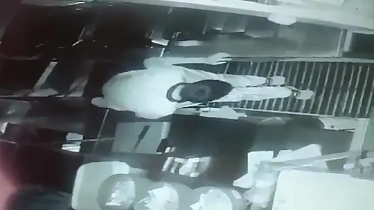 Tantuni dükkanına giren hırsız, 2 bin lira çaldı
