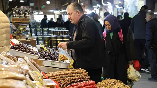 Tarihi Kapalı Çarşı'da Ramazan bereketi