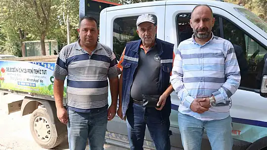 Temizlik işçisinden insanlık dersi: Altın ve para dolu cüzdanı polise teslim etti