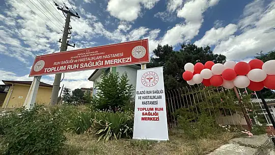 Toplum Ruh Sağlığı Merkezi'ndeki hastaların el emeği göz nuru eserleri sergilendi