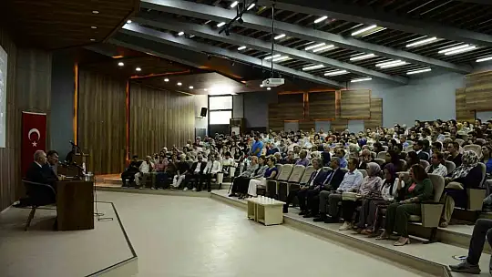 TÜBİTAK Başkanı Mandal, FÜ'de akademisyenlerle buluştu