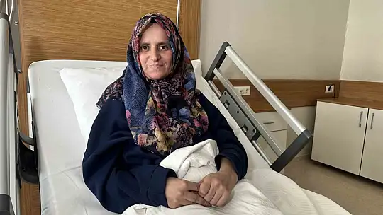 Tümör yemek borusunu tıkamıştı, aylar sonra kana kana su içmenin tadını çıkardı