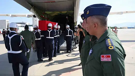 Tunceli'deki kazada şehit olan 4 asker memleketlerine uğurlandı