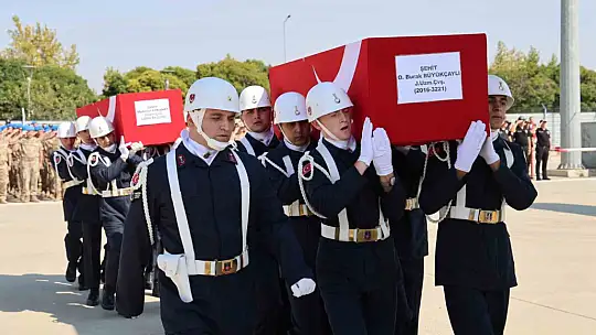 Tunceli'deki kazada şehit olan 4 asker memleketlerine uğurlandı