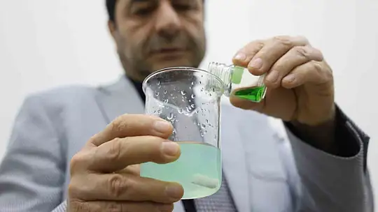 Türk bilim adamı, ateşlendiğinde yüksek enerji salınımına sahip nano-enerjik grafen geliştirdi