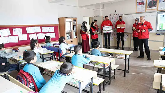 Türk Kızılay'ından 'Türk Malı Haftası' etkinliği