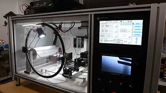 Türk profesör, fiziğin meşhur Coulomb Kanunu'nu cihaza dönüştürdü