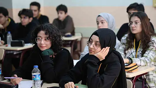 Türkiye tarihinde uzaydan ilk iletişime geçilecek okulda gurur ve heyecan üst seviyede