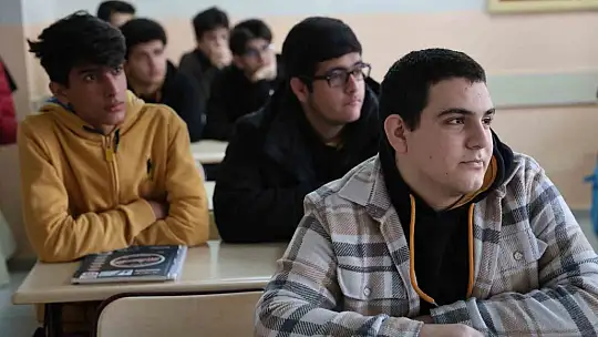 Türkiye tarihinde uzaydan ilk iletişime geçilecek okulda gurur ve heyecan üst seviyede