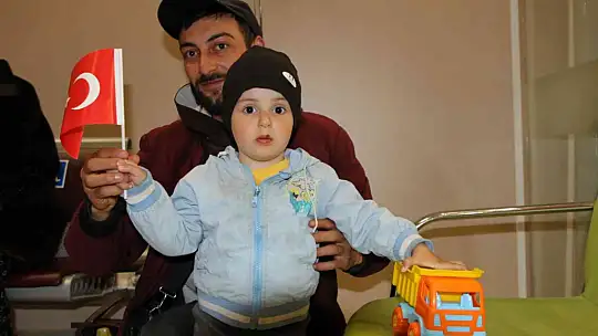 Ukrayna'dan tahliye edilen 180 Ahıska Türk'ü Elazığ'a getirildi