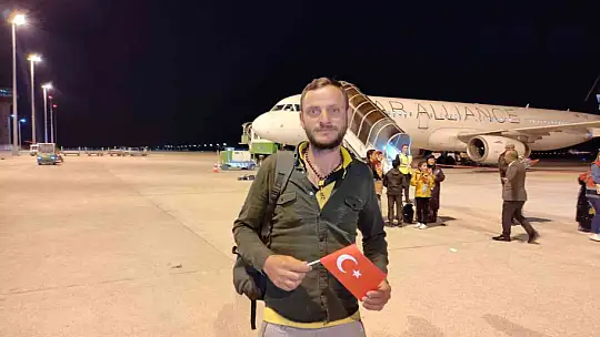Ukrayna'dan tahliye edilen 180 Ahıska Türk'ü Elazığ'a getirildi