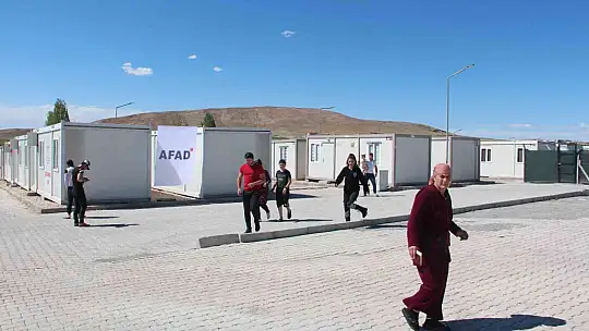Elazığ'a gelen Ahıska Türkleri: Türkiye ve bayrağımız için canımızı vermeye hazırız