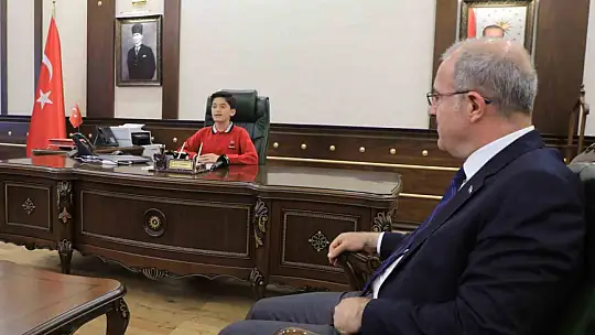 Vali koltuğuna oturdu, ilk icraatlarından birisi deprem ve yapı stoku oldu