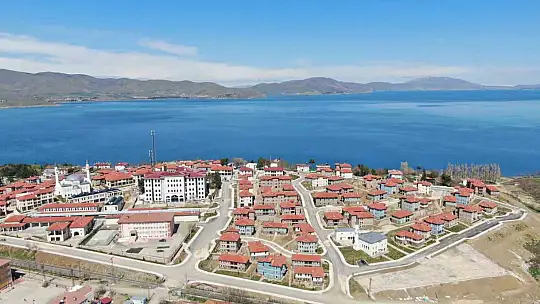Vali Toraman: 'Elazığ depremi sonrası 25 bin konutun anahtarını vatandaşlarımıza teslim etmiş bulunuyoruz''