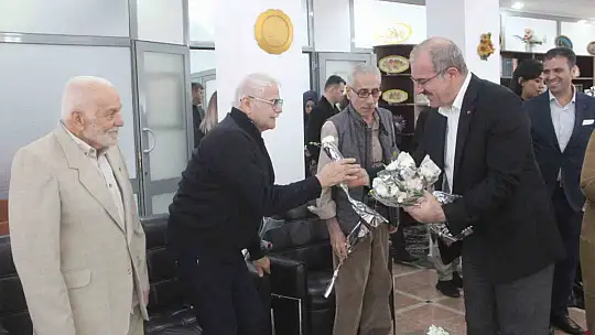 Vali Toraman, depremzedelerle bir araya geldi