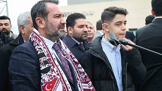 Yeniden aday olan Başkan Şerifoğulları'na coşkulu karşılama