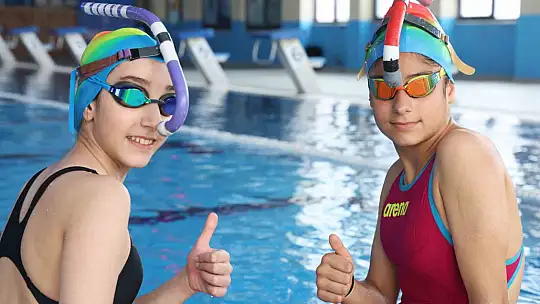 Yüzmede 130'u aşkın madalya aldılar, hedefleri dünya kupası