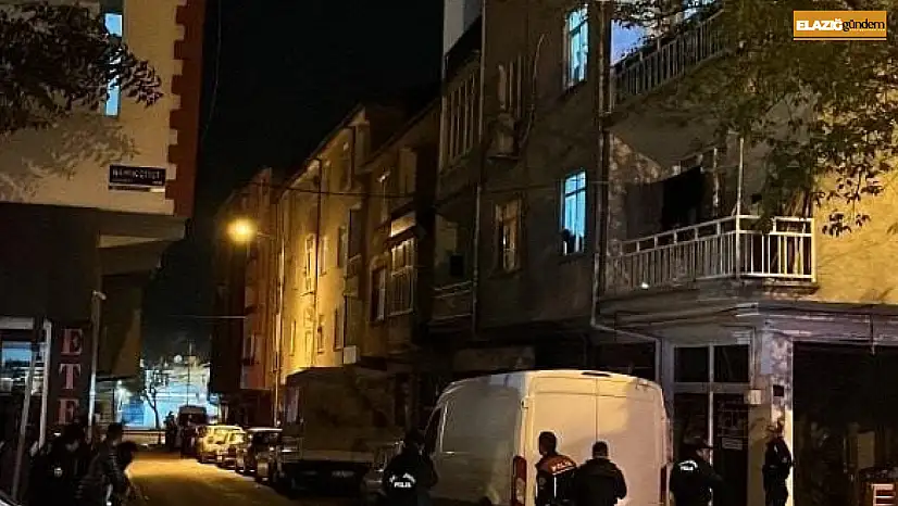 Elazığ'da silahlı saldırı: Park halindeki araca ateş edip kaçtılar