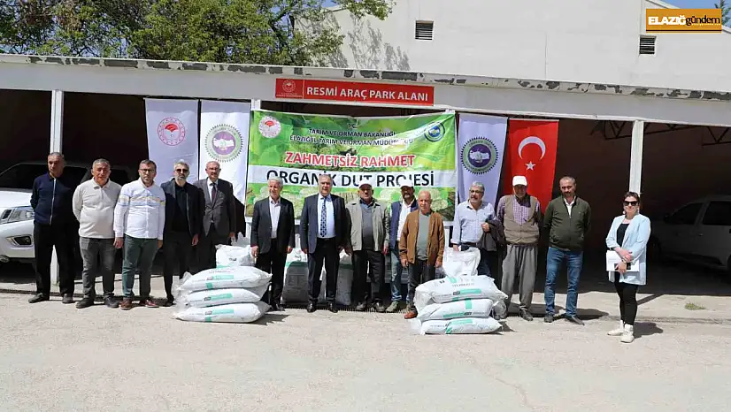 Elazığ'da üreticilere 2,5 ton gübre dağıtıldı