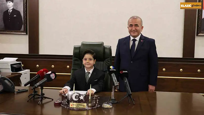 Vali koltuğuna oturan minik Mustafa'nın ilk talimatı emniyet müdürüne oldu