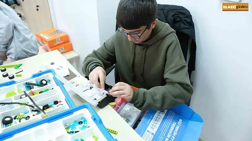 Elazığ'da robotik kodlama eğitimi verilmeye başlandı