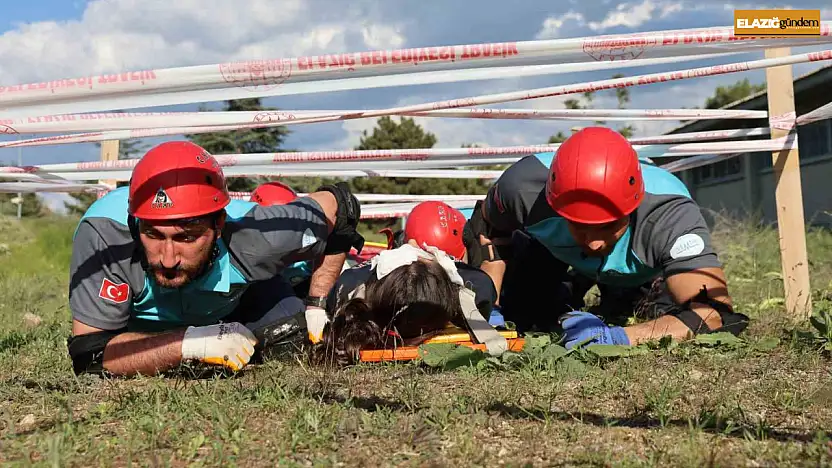 Elazığ'da zorlu UMKE eğitimi tamamlandı