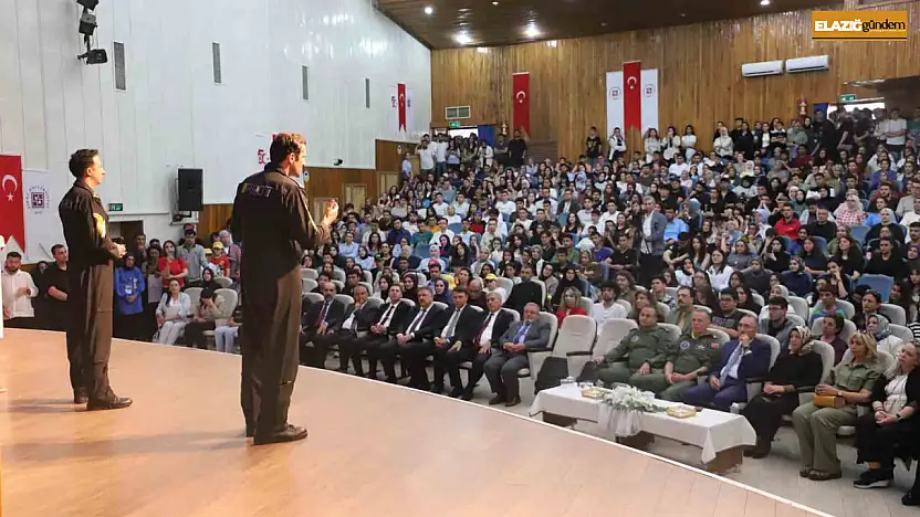 SOLOTÜRK ekibi öğrencilerle buluştu